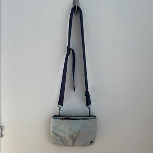 Luluemon Stylish Gray Crossbody Bag